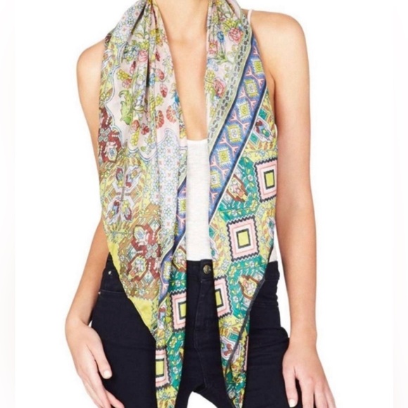 Johnny Was NWOT large silk square scarf with tassels includes original gift box - Picture 3 of 13